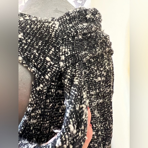 Gracia size small sweater dress with attached interesting Cowel neck/scarf - Picture 6 of 11